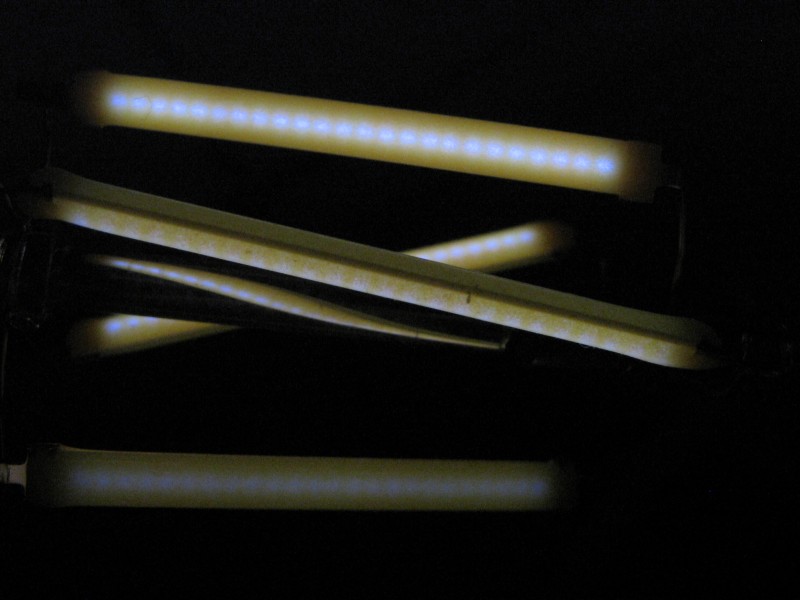 PHILIPS_7W_3.jpg