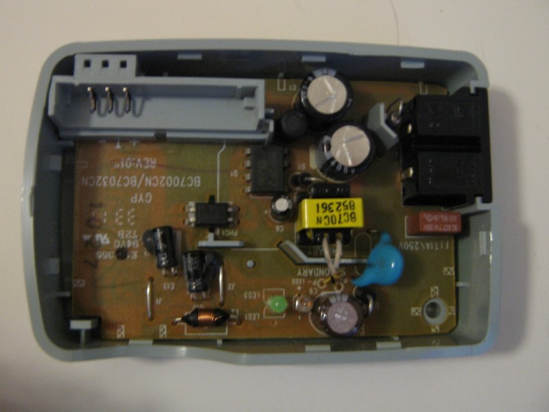 Batterioplader_Canon_CB-2LYE_adskilt_15.jpg