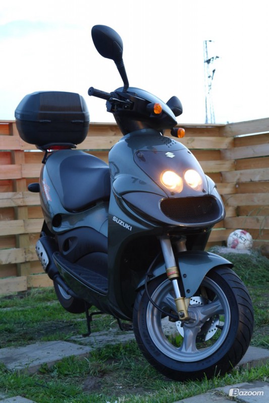 2933997-suzuki-ux50w-stock-racing_.jpg