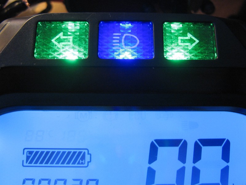 vga_vax_speedometer_36.jpg