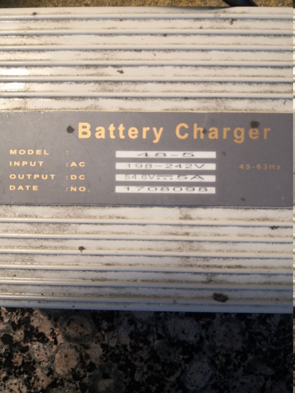 Battery Charger 48-5_1.jpg